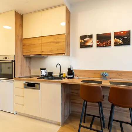 Giulia Novi Dorcol *